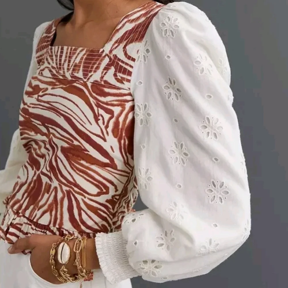 Anthropologie Love The Label Puff Sleeve Smocked Zebra Top XS White Eyelet
